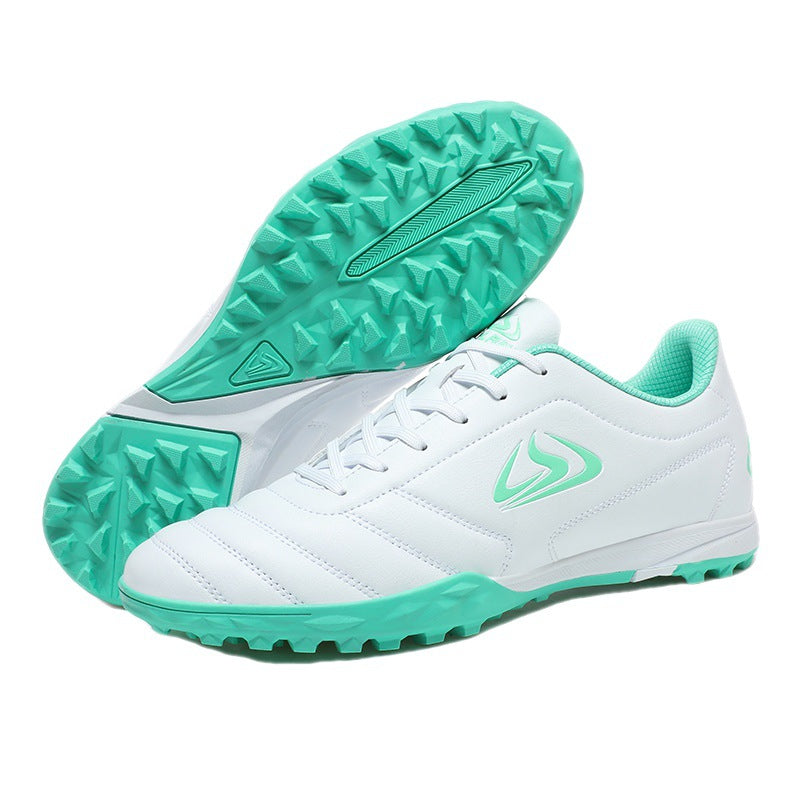 Outdoor Sports Soccer Shoes with Turf-Optimized Soles